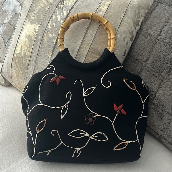 Unknown Handbags - ⚜️ Bamboo Top Handle Black Embroidered Wood Beaded Tote Bag